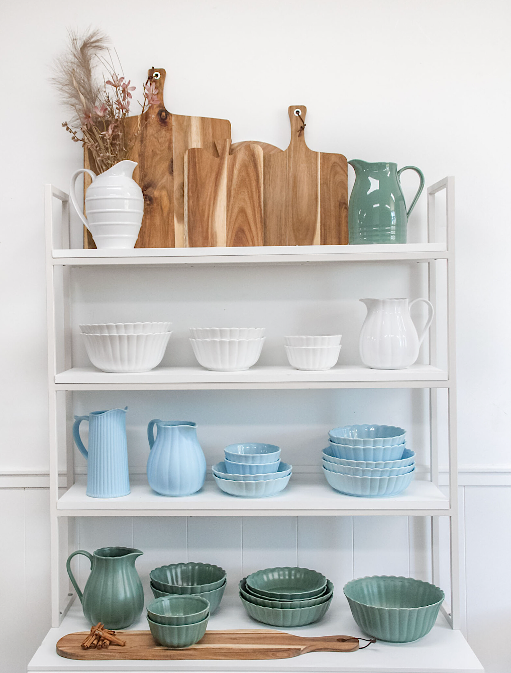 White Belle Scalloped Bowl