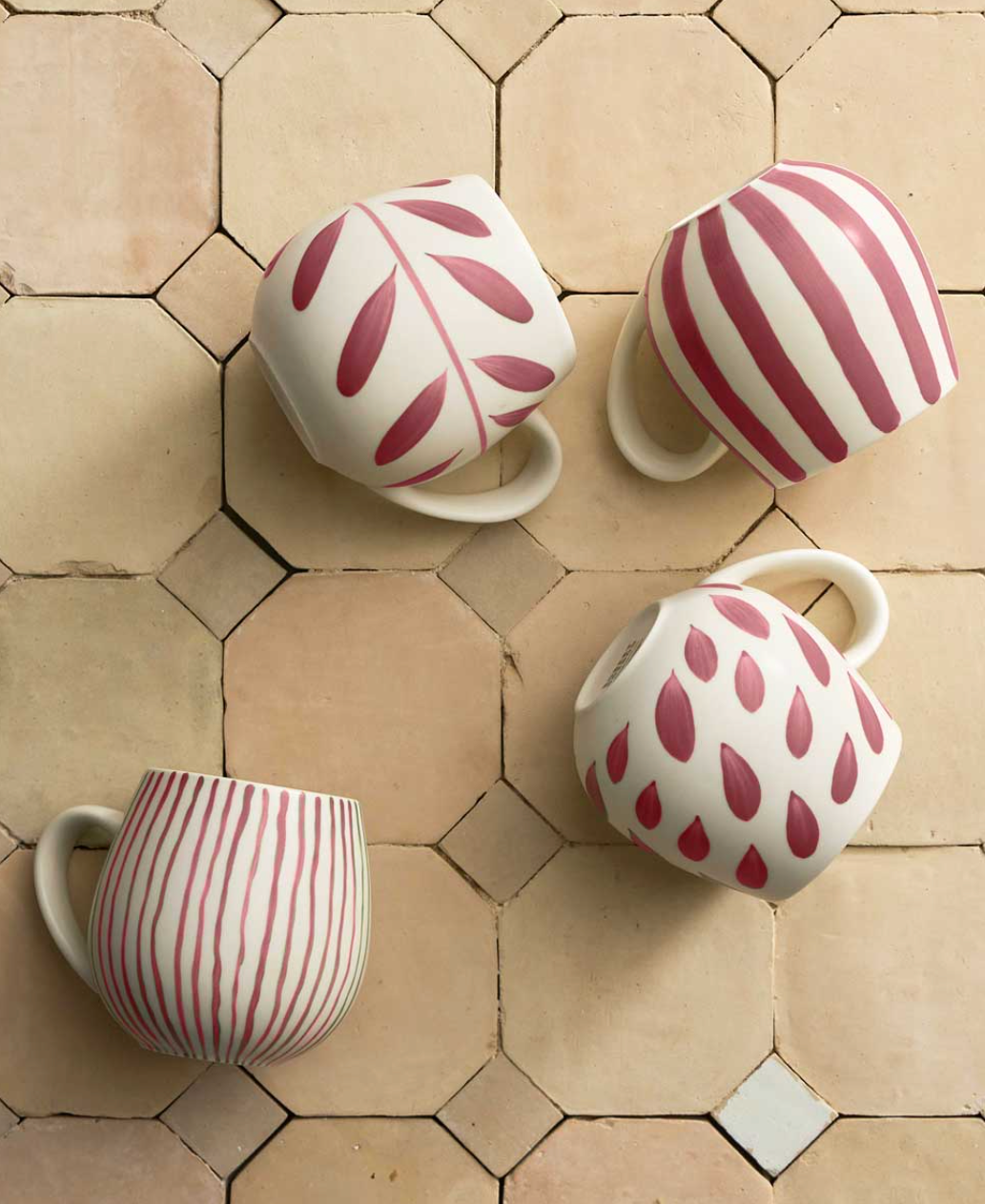Rose Brush Hug Me Mugs 4pk